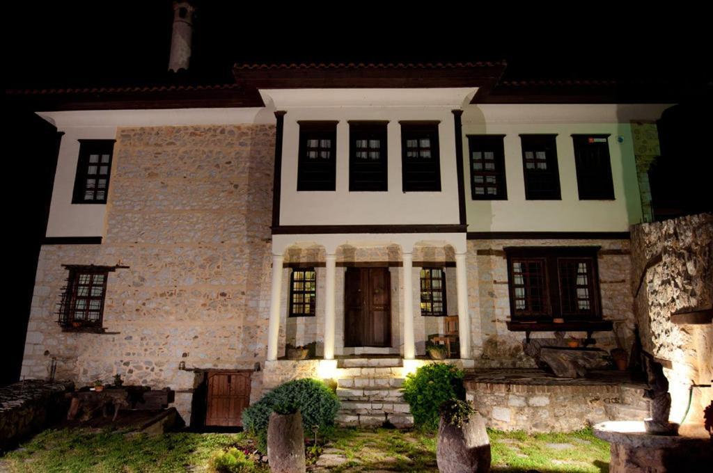 Vergoula'S Mansion Kastoria Exterior foto